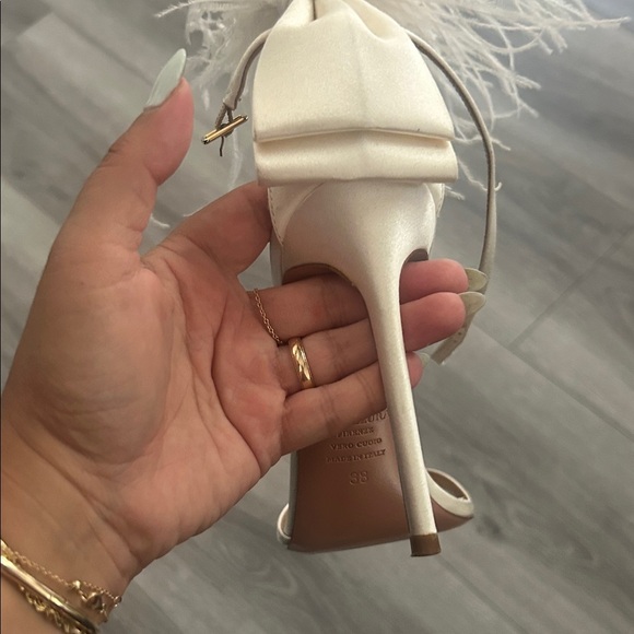 Aquazzura Cream Feathered Concerto Heels Sz 38 - Picture 4 of 16